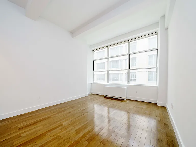 321 W 37th St #7C — Photo 7