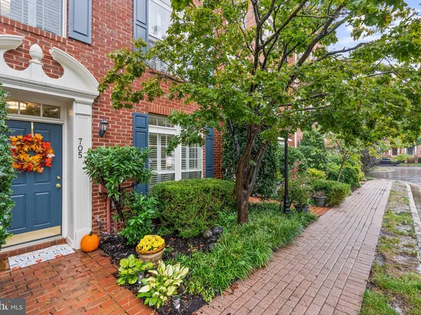705 Norfolk Ln, Alexandria, VA 22314