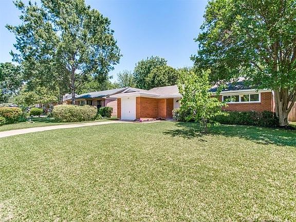 3rd image of 13460 Mount Castle Dr