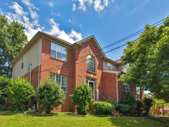 2601 Windsor Ln, Old Hickory, TN 37138