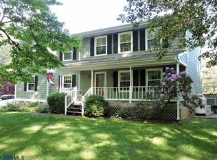 16371 Horseshoe Ln, Beaverdam, VA 23015