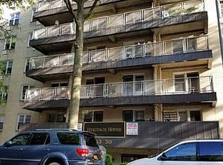 143-30 38th Ave #6, Flushing, NY 11354