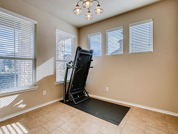 5th image of 2940 Mistywood Ln