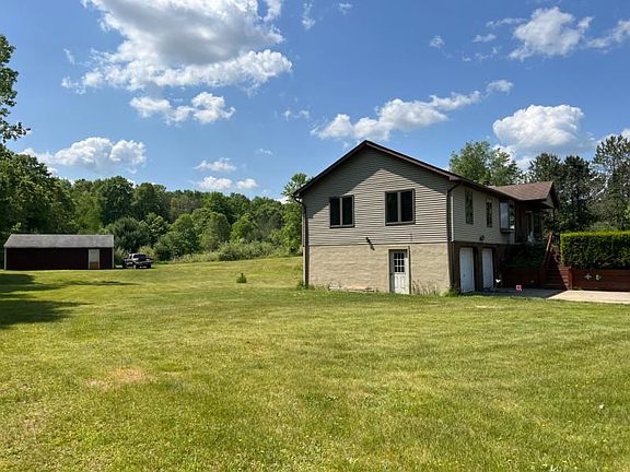3rd image of 1460 Old Mill Rd