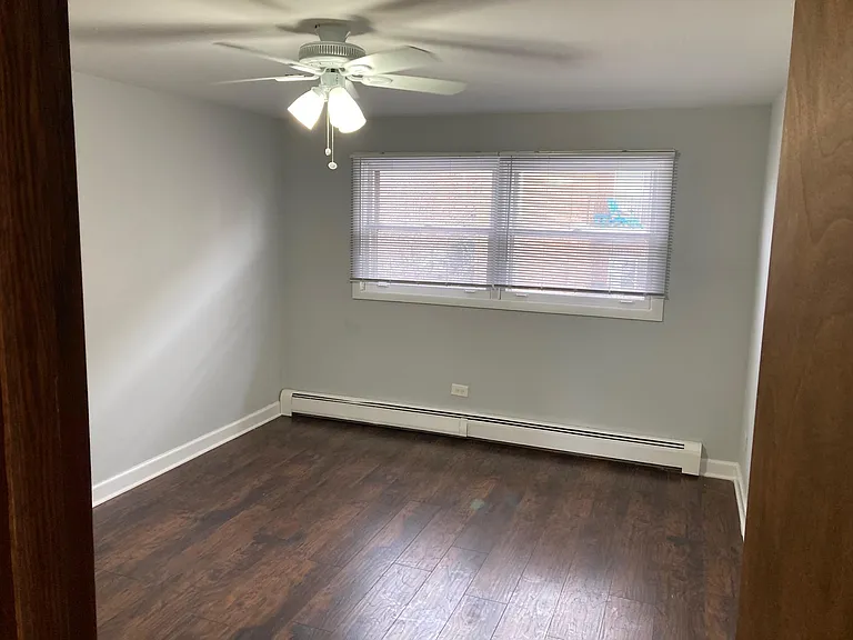 897 Graceland Ave #3W — Photo 3