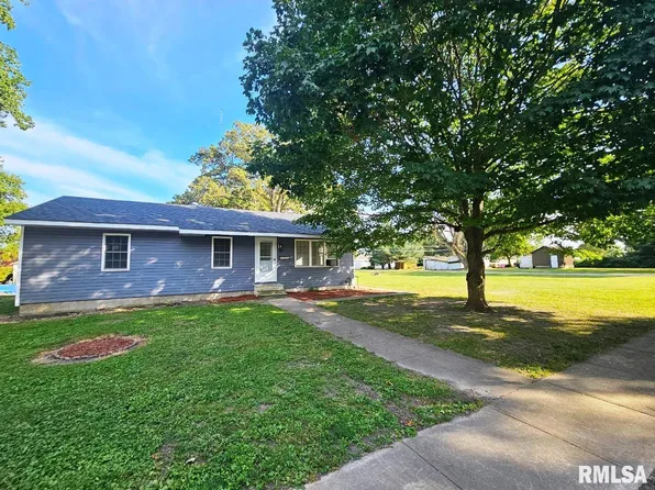 223 S Monroe St, Harvel, IL 62538