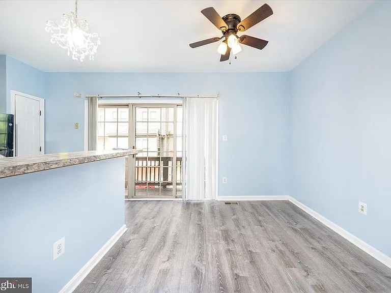 12121 Amber Ridge Cir — Photo 28