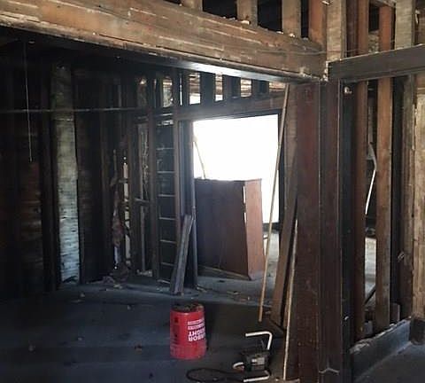 4th image of 1025 Victoria Ave