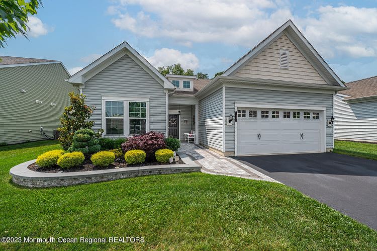 1st image of 34 Aylesford Ln