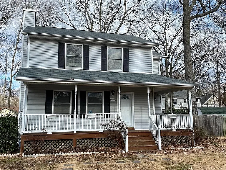 1304 Avalon Blvd — Photo 1
