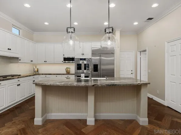 5427 Shannon Ridge Ln, San Diego, CA 92130
