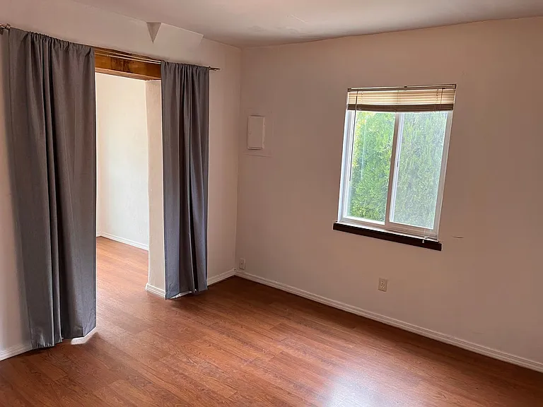 406 Griffin St #C — Photo 10