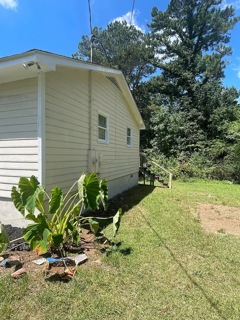Beautiful 3 bedroom 2 bath home on a nice lot in Winston! — Photo 3
