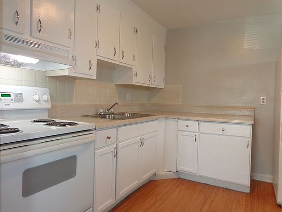 2nd image of 9627 1st Bay St APT C