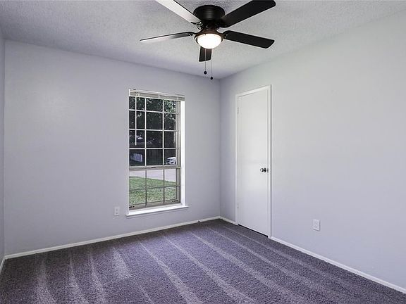 2nd image of 215 Debra Dr