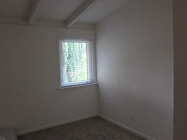 1221 Oak Creek Way — Photo 5