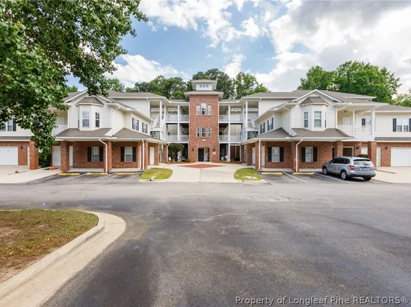 824 Sage Creek Ln, Fayetteville, NC 28305