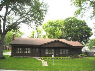 530 River Dr, Belvidere, IL 61008