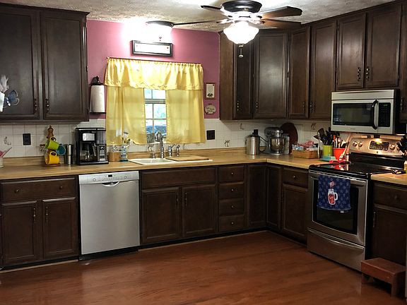 Open kitchen 
