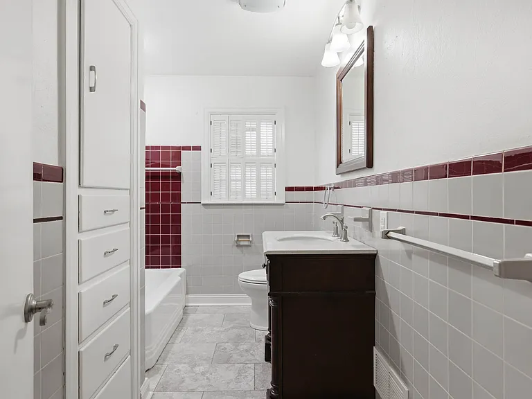 2037 Griffith Ave — Photo 15