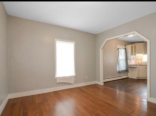 35 Benefit St APT 2, Pawtucket, RI 02861
