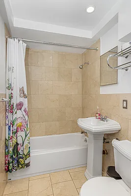 Rented by Compass | media 7