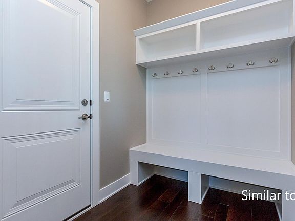 4th image of 2703 NE Brentwood Cir
