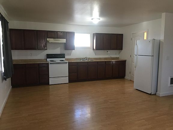 3rd image of 613 S Alder St #11