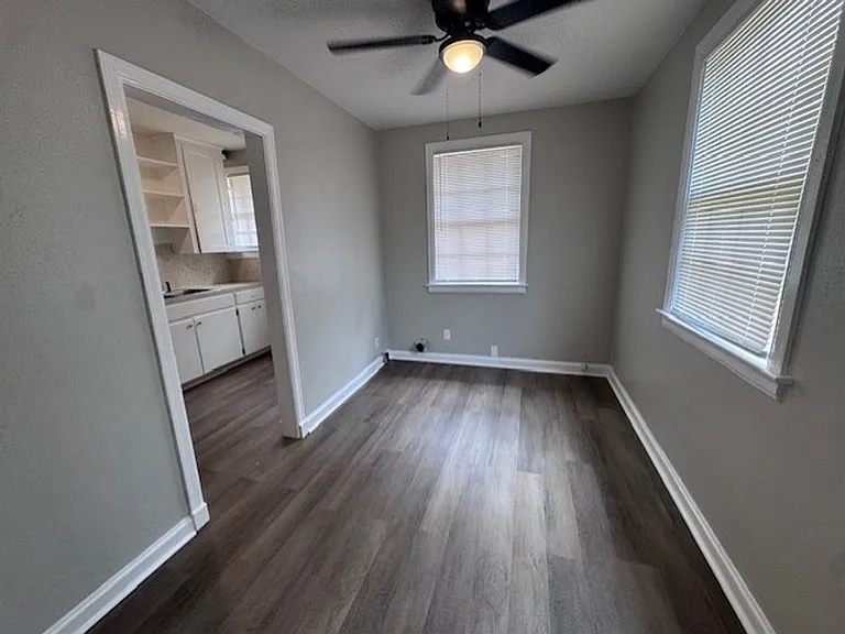 321 Olivia Ct — Photo 5