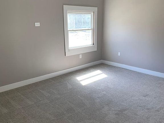 3rd image of 211 E 1st Ave #B
