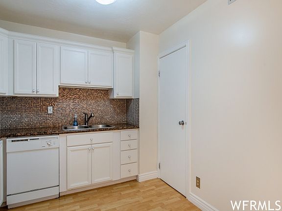 2nd image of 123 N N St #205