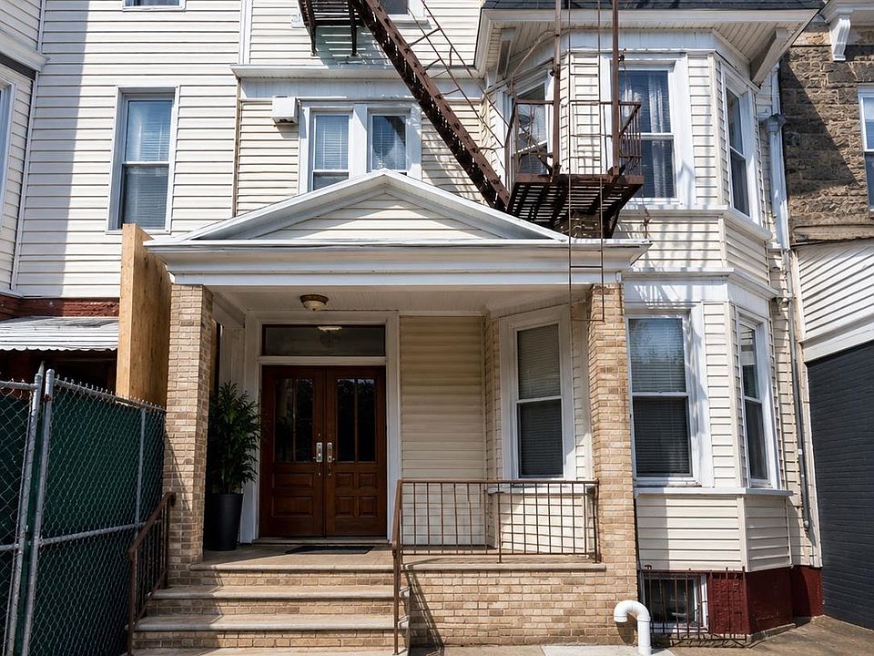 1st image of 155 Bowers St APT 2F