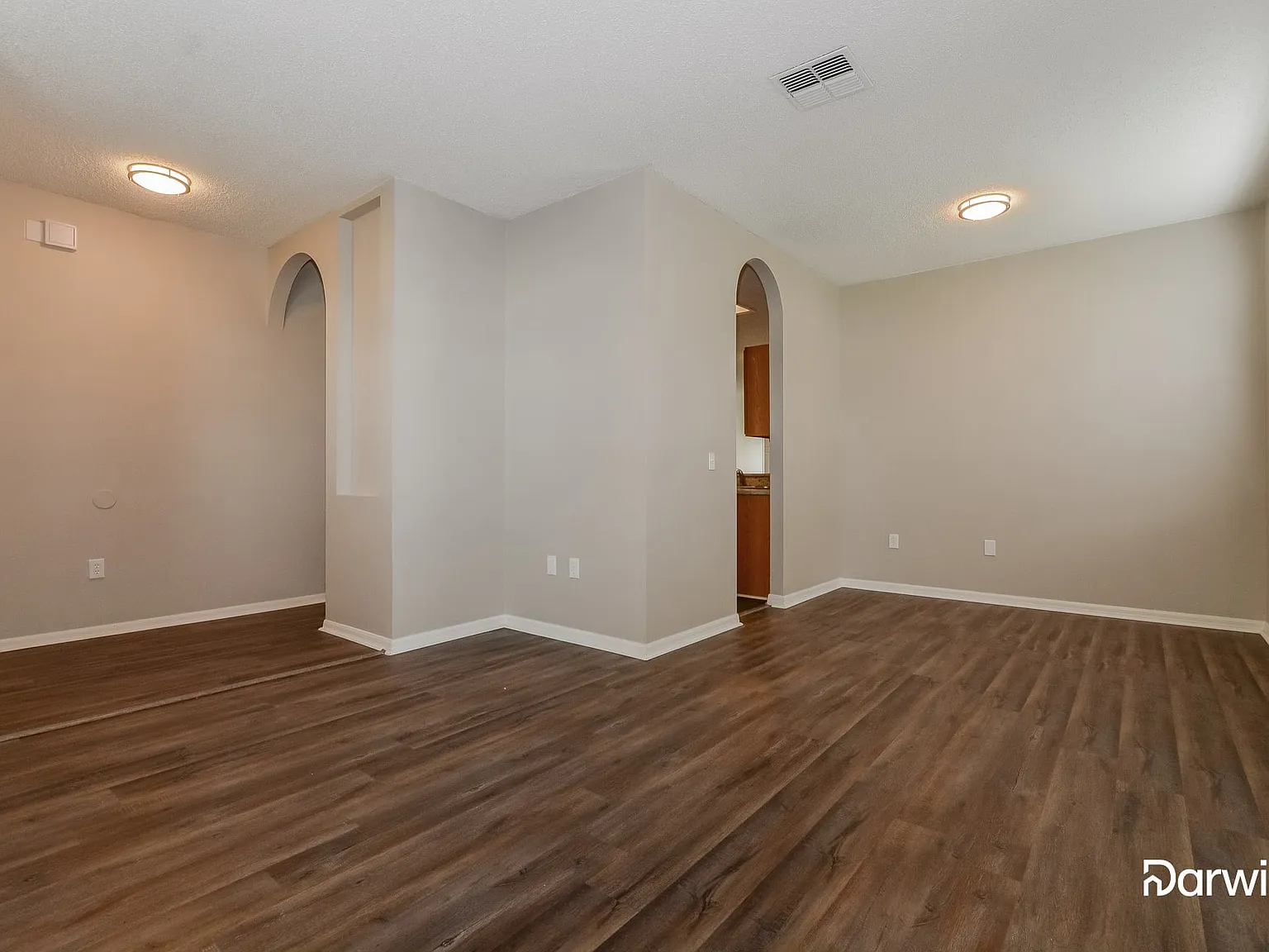4 bed, 2.0 bath, 1845 sqft, $2,575 — Photo 4