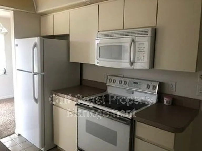 2125 Pueblo Cir #V-7 — Photo 16
