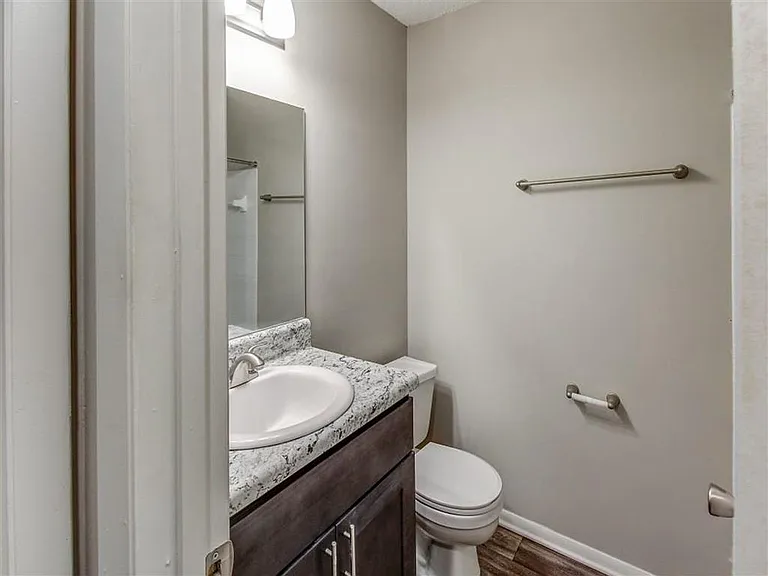 The Hub at 934 Apartments — Photo 24