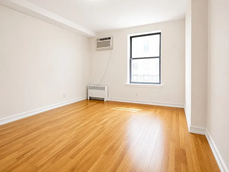 786 Amsterdam Ave #3N — Photo 6