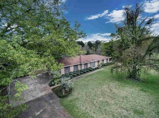 830 Gore Rd, Jackson, MS 39212
