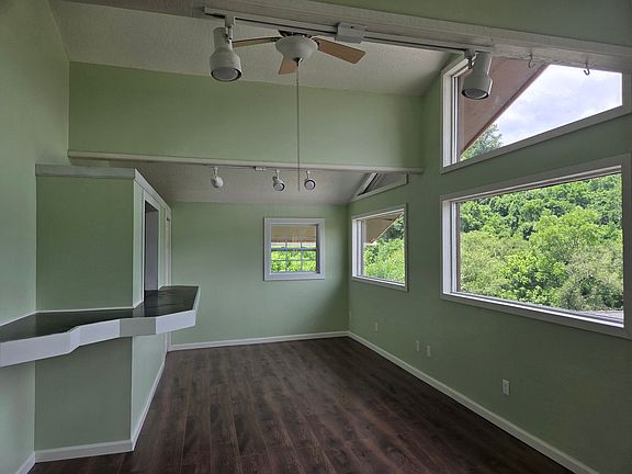 4th image of 179 Gilmer St APT 5
