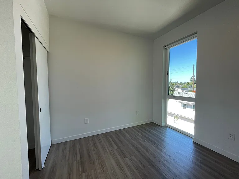 6080 SE 84th Ave #301B — Photo 9