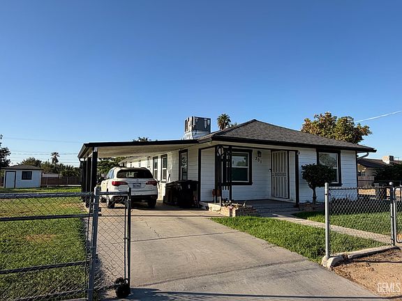 2nd image of 301 E 9th St