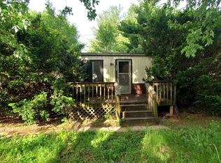 507 N 2nd St, Farmington, IA 52626