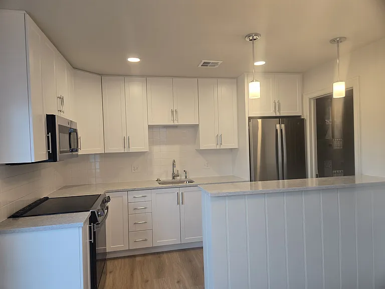 29 Mainland Rd #8 — Photo 7