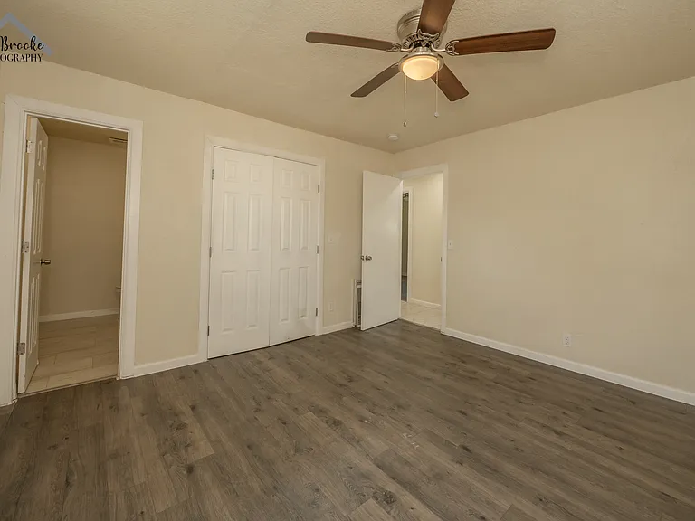 102 Paradise St — Photo 14