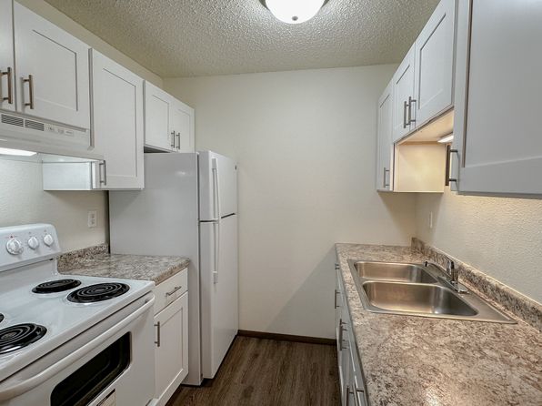 Amrock Apartments | 2602 14th St S, Fargo, ND