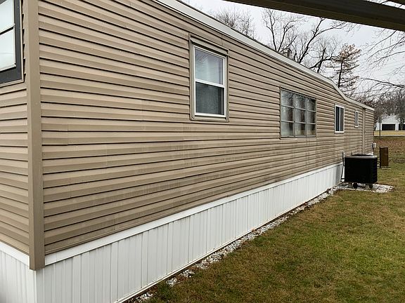 4th image of 2 Beechview Dr