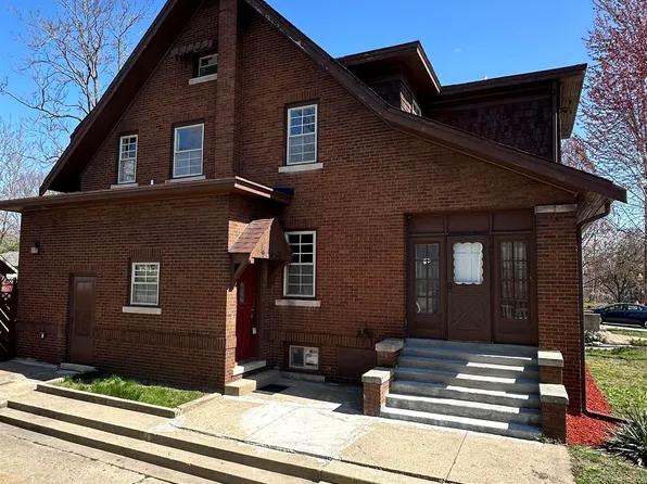 949 NE Glen Oak Ave, Peoria, IL 61603