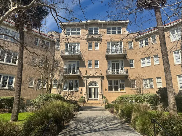 63 Rutledge Ave APT 29, Charleston, SC 29401