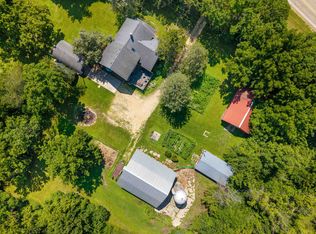 5912 Blackhawk Rd, Rockford, IL 61109