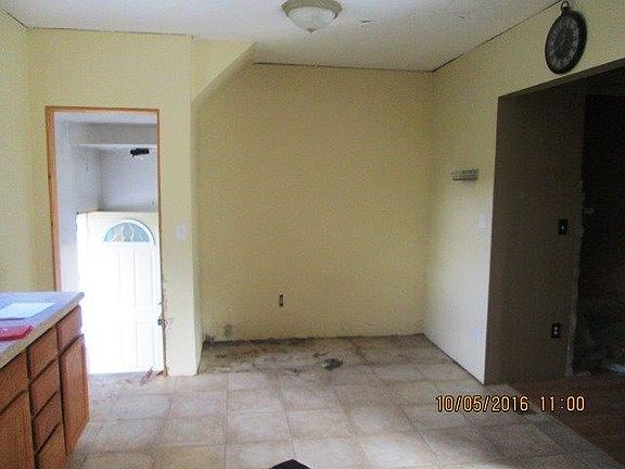 3rd image of 722 N Harrison Ave