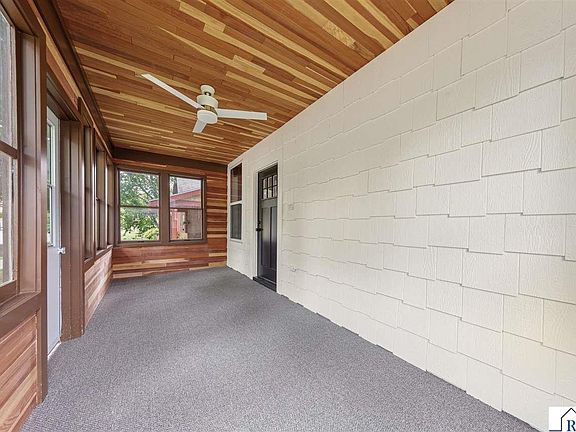 4th image of 220 W 5th St